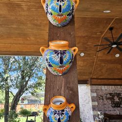 Talavera Yellow Rim Wall Decoration Leaning Clay Pots Set. Planters,Plants, Pottery. $85 cada set de 3