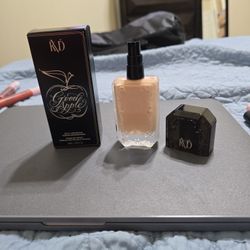 KVD Good Apple Foundation