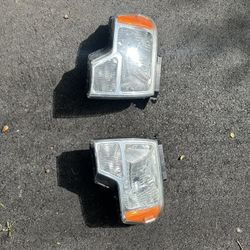 09-14 Ford F150 Headlights OEM