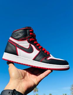 Air Jordan 1 Retro High OG “Bloodline”