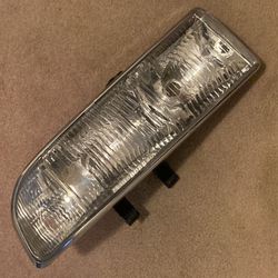 Chevy Blazer Passenger side headlight