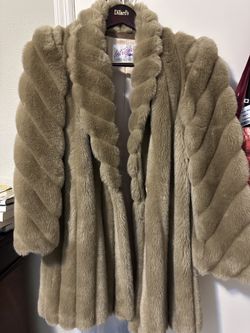 FAKE FUR COAT