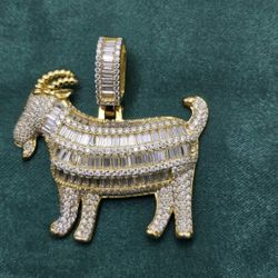 Baguette VVS D Moissanite GOAT Pendant Yellow Gold 925 Silver