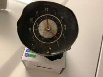 Clock For A 1964-5 Chevelle Good To Rebuild Or Parts