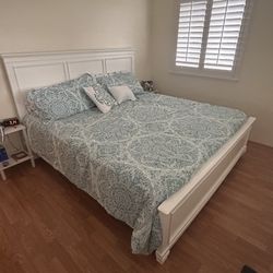 King Size Bed Package – Frame, Mattress, Box Spring & Nightstand