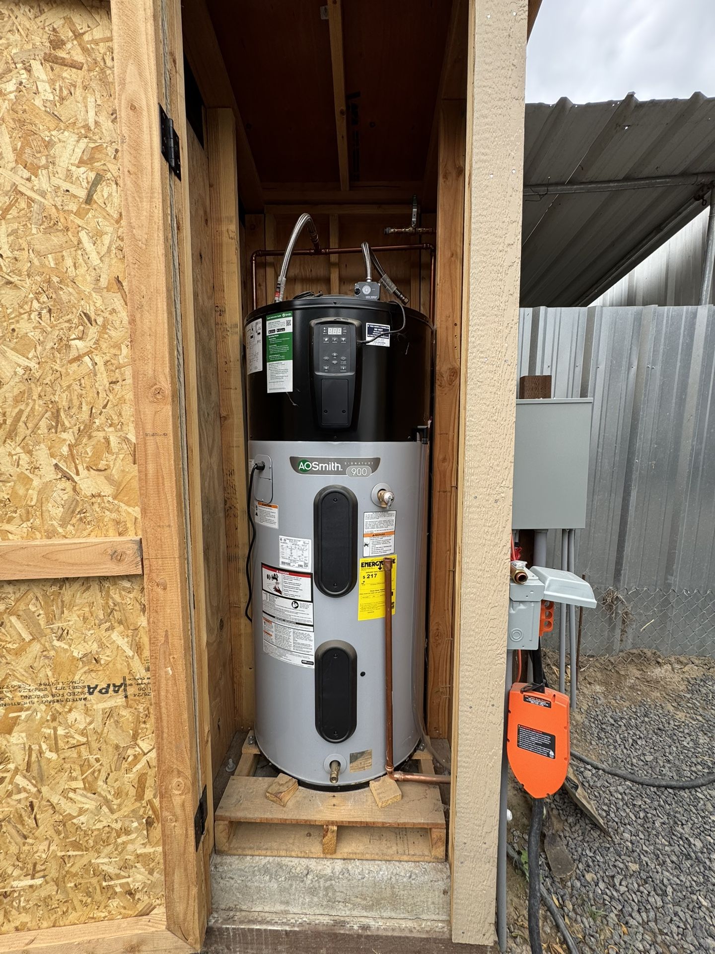 AO Smith 900 Water Heater 
