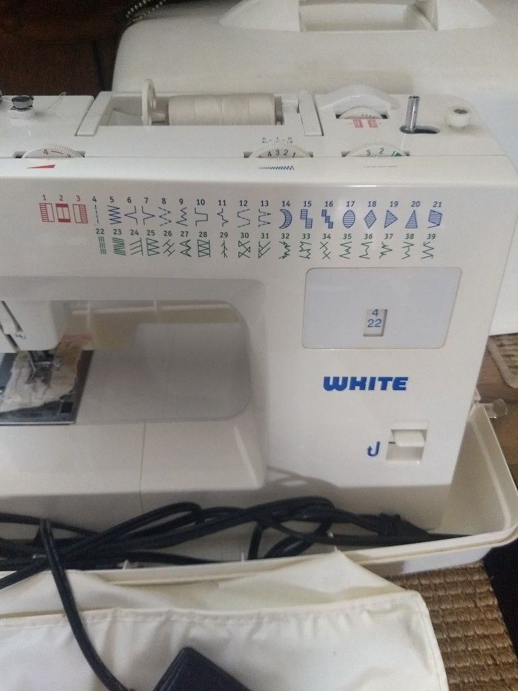 White Model 2037 Sewing Machine Perfect Condition With Accessories