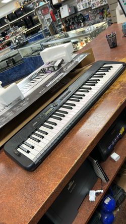 Casio Casio tone ct-s300 61 key keyboard w/ built in speakers