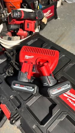Milwaukee m12 battery
