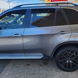 2008 BMW X5 V8 4.8 AwD Just In Time For Winter