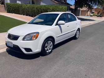 2010 Kia Rio  86,000 Miles