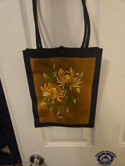 Beautiful Khaisilk Handbag LIKE NEW