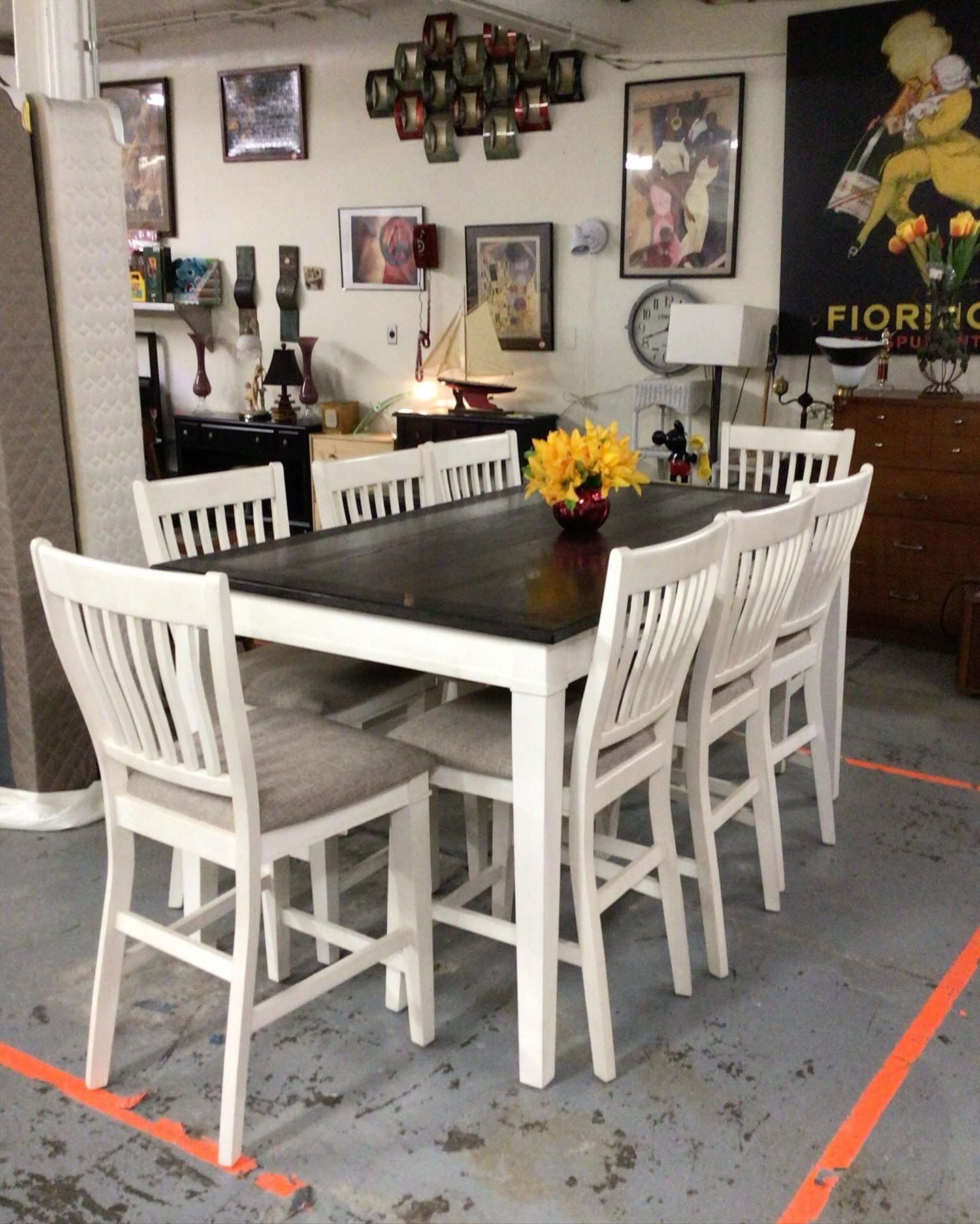 Large Dinning Room Set With Drawers For Sale 🍽️ 