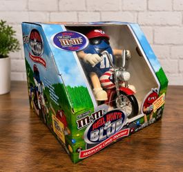1999 M&M’s Red White & Blue Motorcycle Candy Dispenser w/ Box Limited Ed