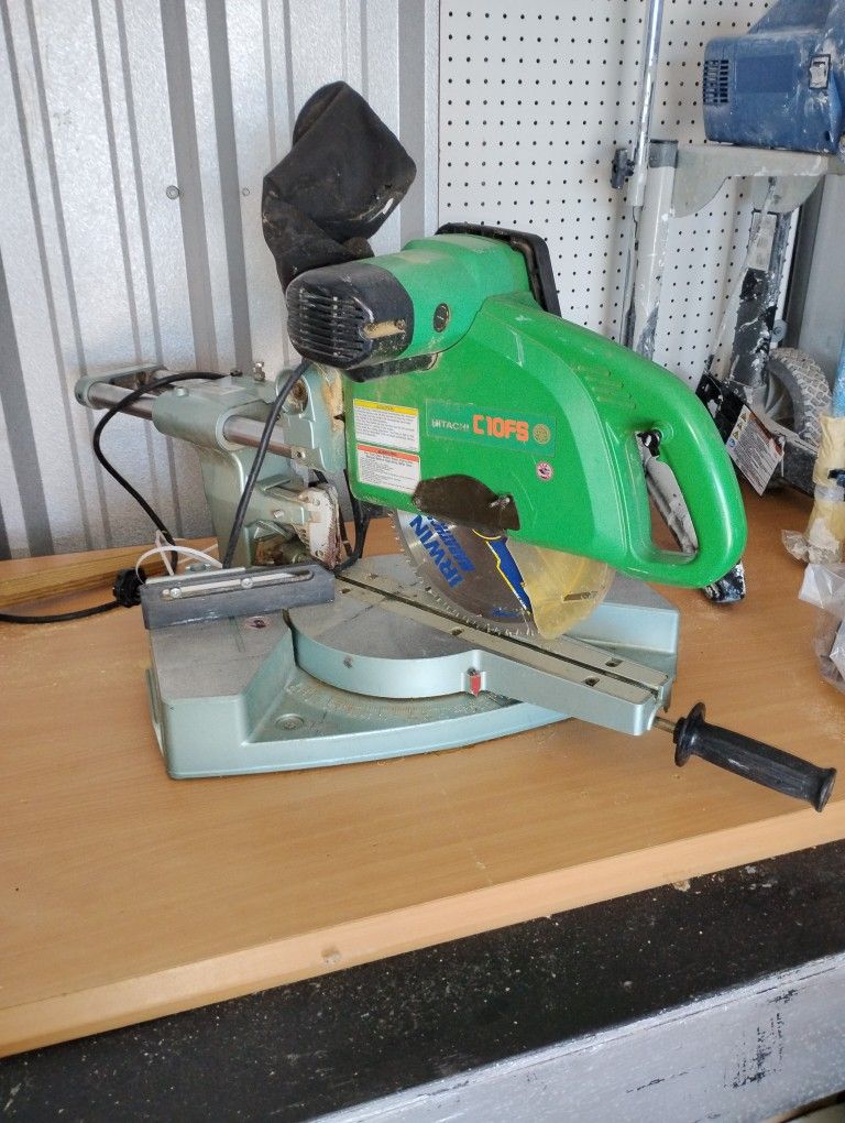 Hitachi C10FS Miter Saw 