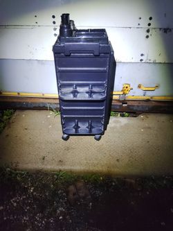 HAIRDRESSING CART INCLUDING ACCESSORIES, CASH ONLY, SEFFNER FL