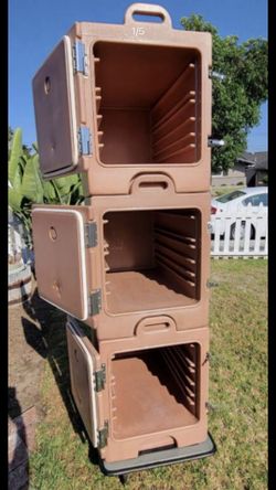 Cambro 4-Pan Food Carriers $25/day