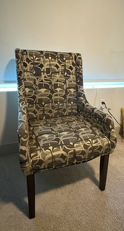 Accent arm chair