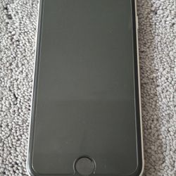 iPhone SE 3rd Gen - 128GB Starlight (Unlocked) | Very Good Condition | AppleCare+ Until 8/2025