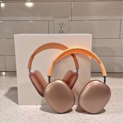 Air Pod Maxes Orange