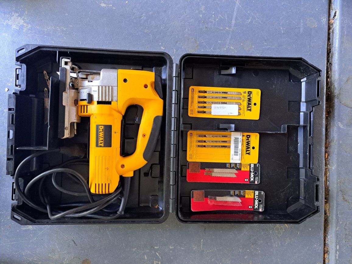 DeWalt Jigsaw with Blades