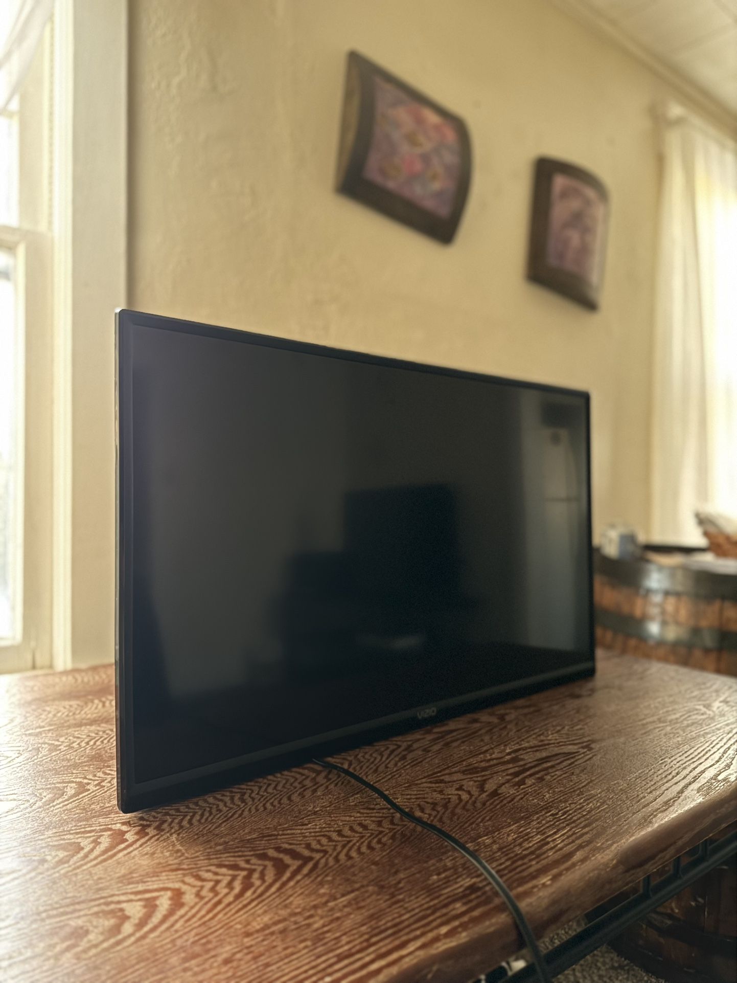 Vizio 32” LED Smart TV