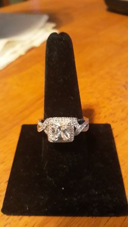Beautiful engagement ring size 9.5