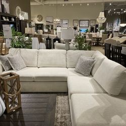 Cream Sectional Couch With Storage