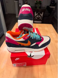 Size 9(m)/10.5(w) - Padres Nike City Connect Air Max 1 Brand New