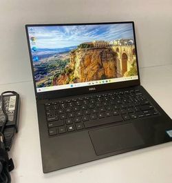 Dell XPS 13" 9360 Core i5 2.5 Ghz - Windows 11