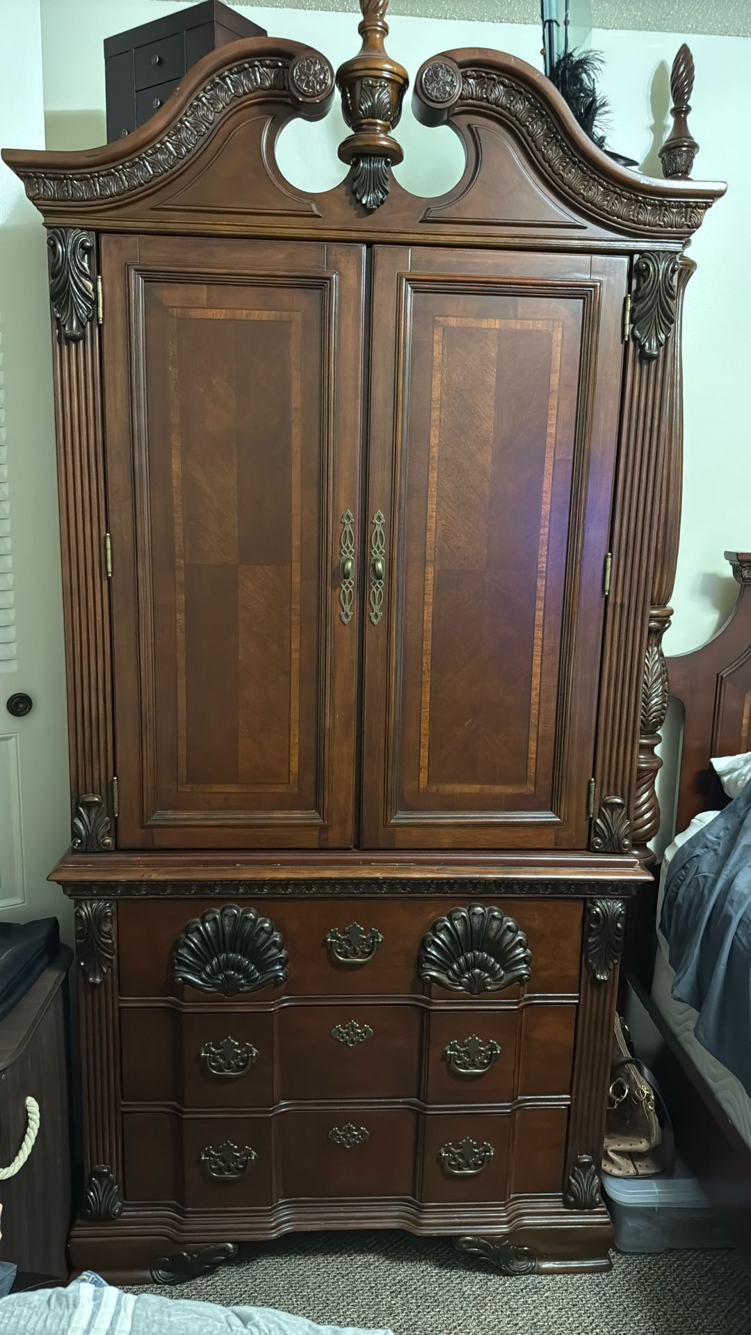 Queen Size Bed , Matching Two Piece Armoire And Dresser