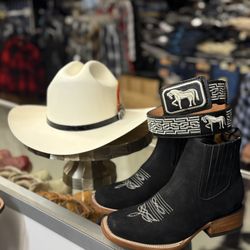 Botines Cinto Y Sombrero 500x