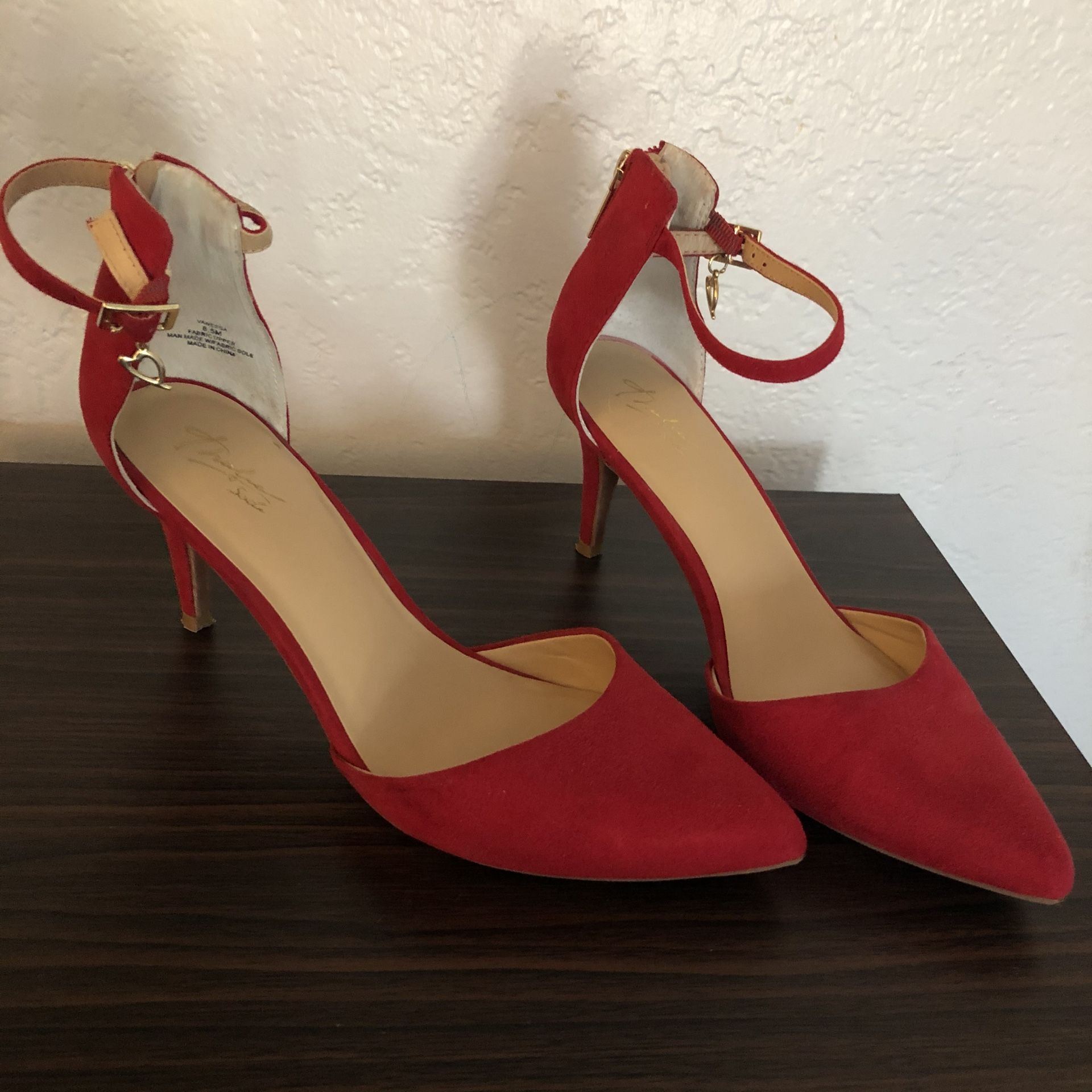 Thalia Sodi Heels (SIZE 8.5)