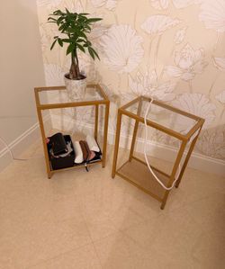 2 nightstands electric outlet