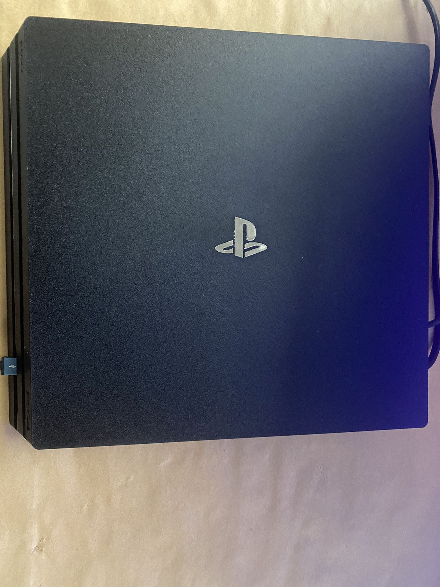 PS4 PRO for Sale in Centennial, CO - OfferUp