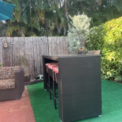 Outdoor High Top table with 5 stools