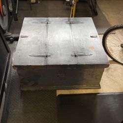 Coffee Table/Chest