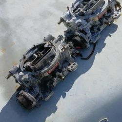 2 EDELBROCK CARBURETORS!! FOR PARTS/ CORE/ REBUILD!! 60$ EACH