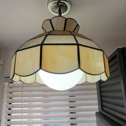 Title: Vintage-Style Stained Glass Hanging Lamp - Tiffany Style Pendant Light... 