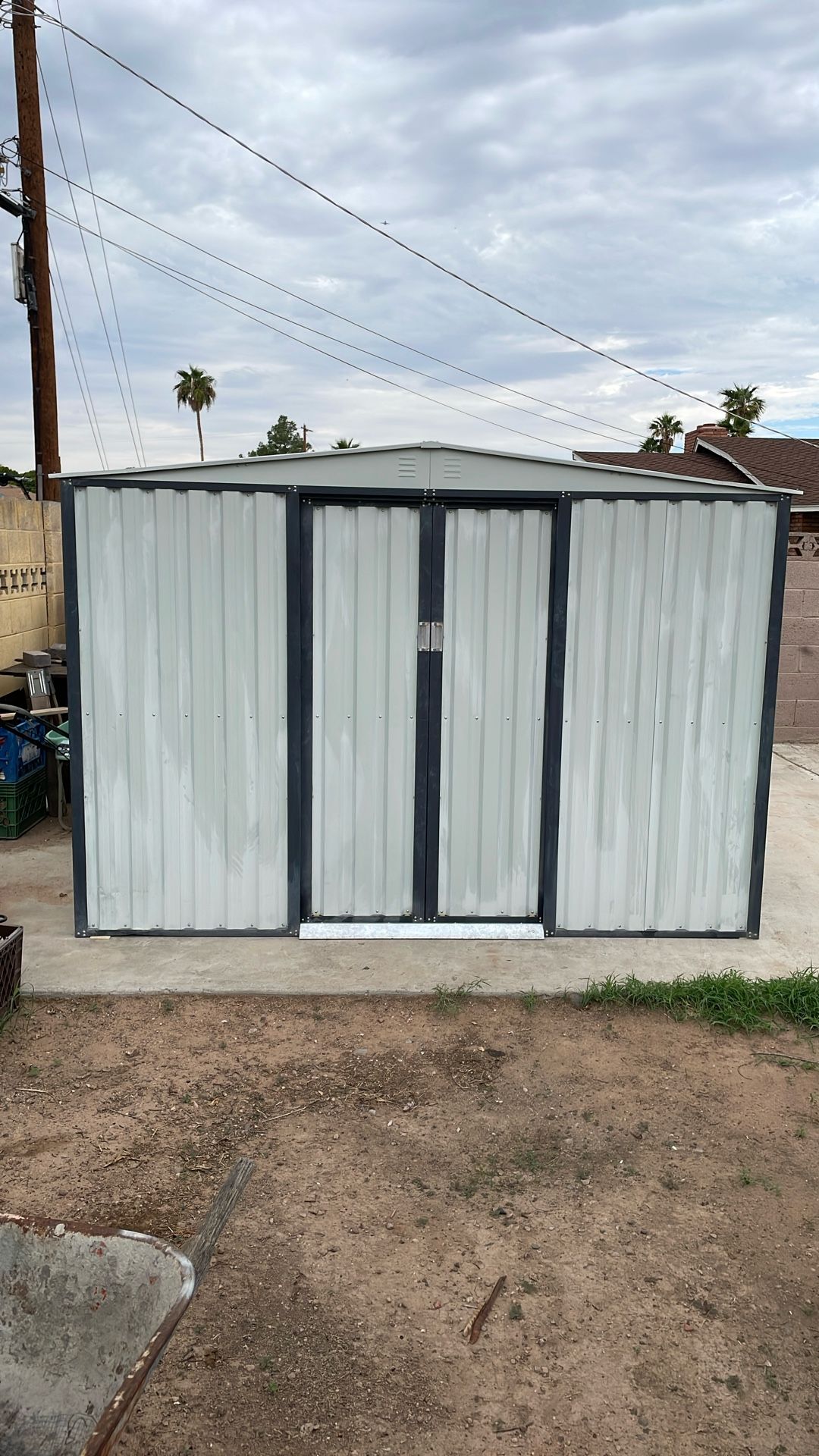A Nice Shed Like New 6/8 sliding doors