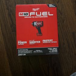 MILWAUKEE TOOL M18 FUEL™ 1/2" High Torque Impact Wrench w/ Friction Ring