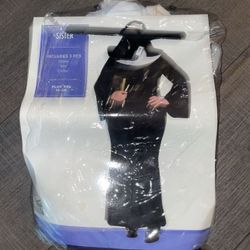 2x Nun Costume