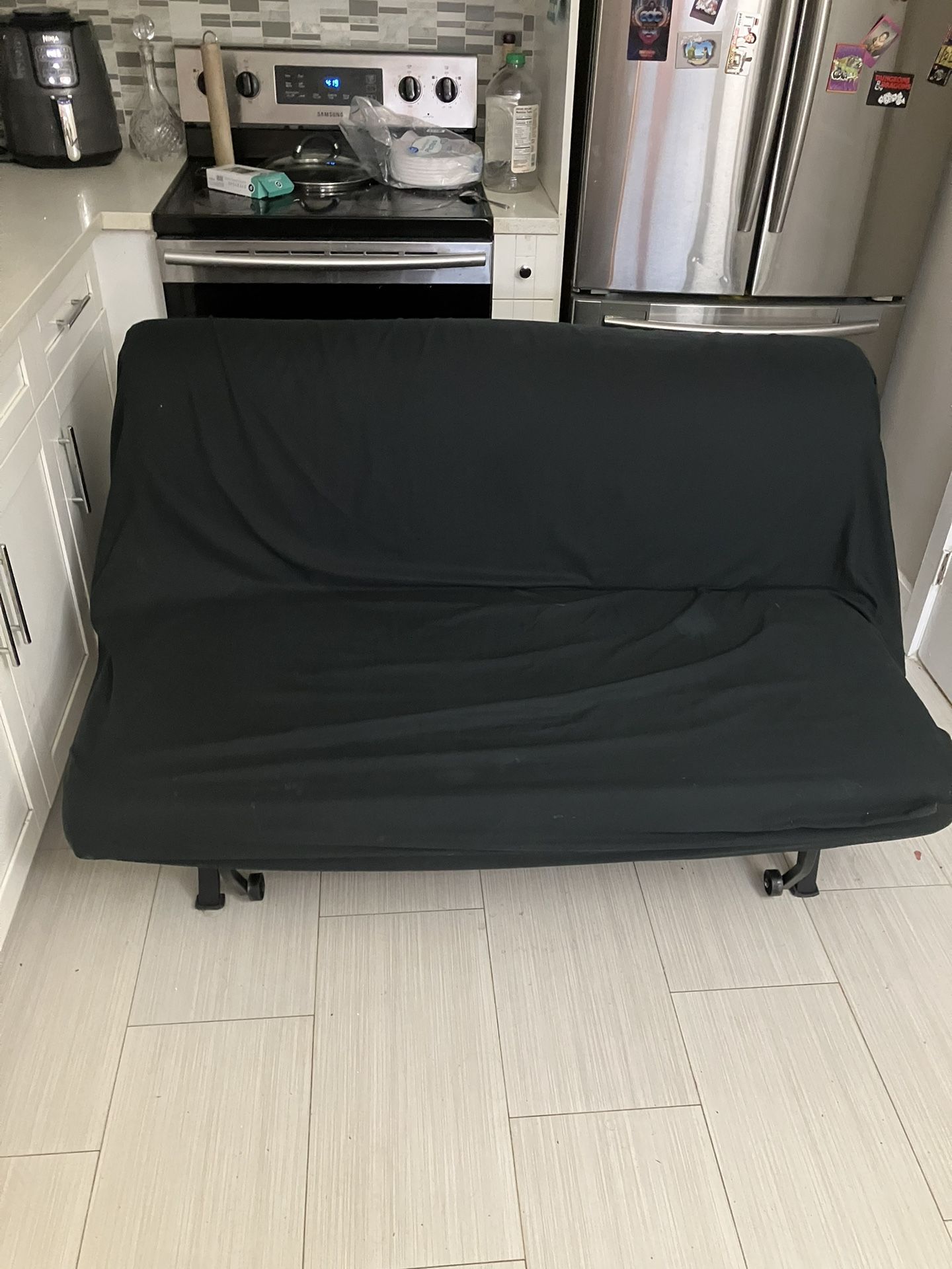 Ikea Lycksele Sleeper sofa/futon Bed