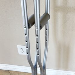 Guardian Crutches Received From Emergency Room