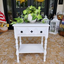 Accent Table