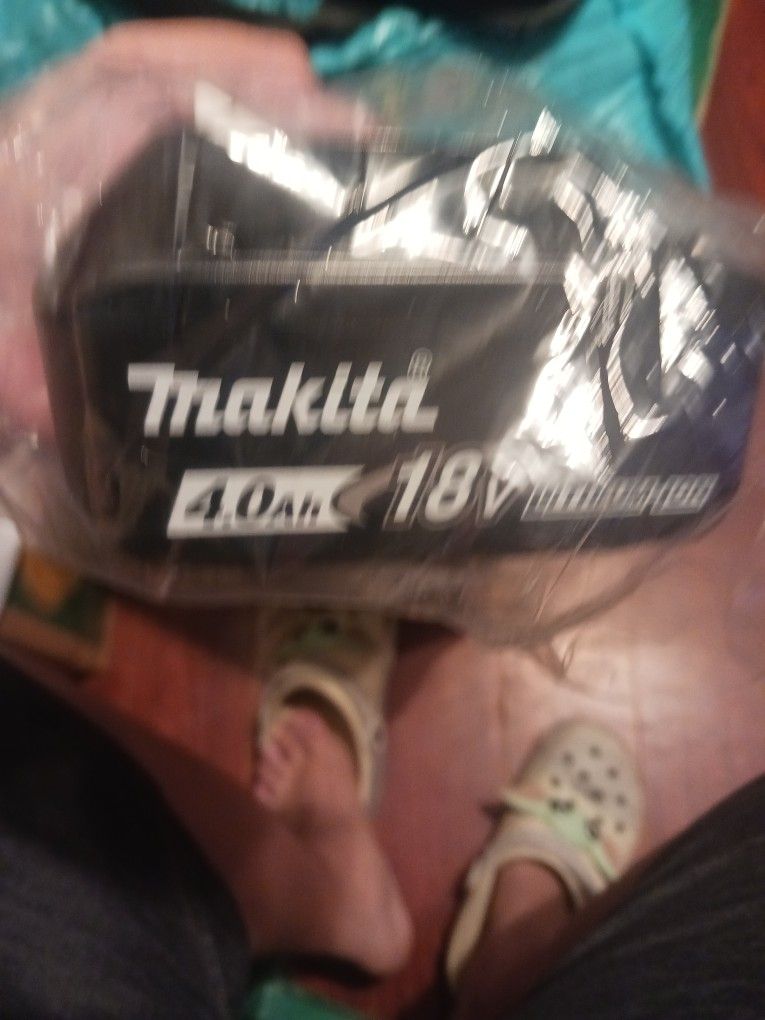Makita 4.0 Ah 18v Lithium -ion Battery