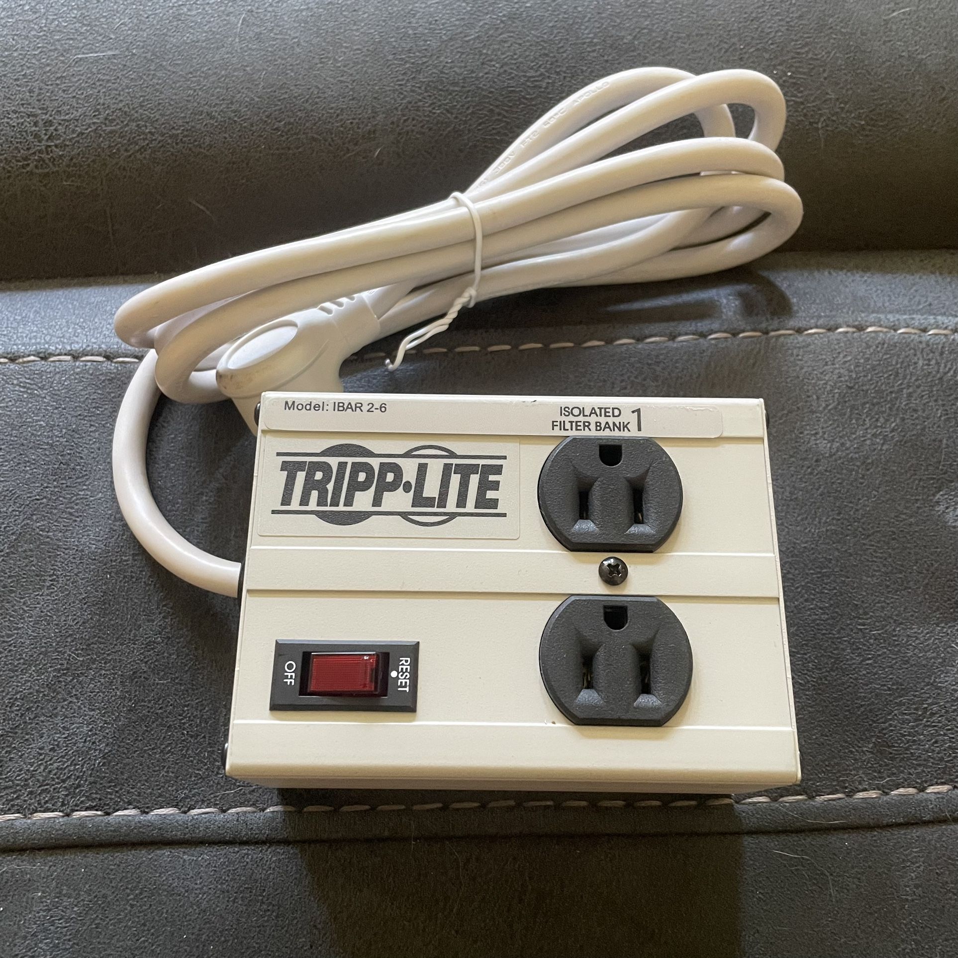 Tripp Lite ISOBAR2-6 2-Outlet Surge Protector 6FT Cable 120VAC 12A IBAR 2-6