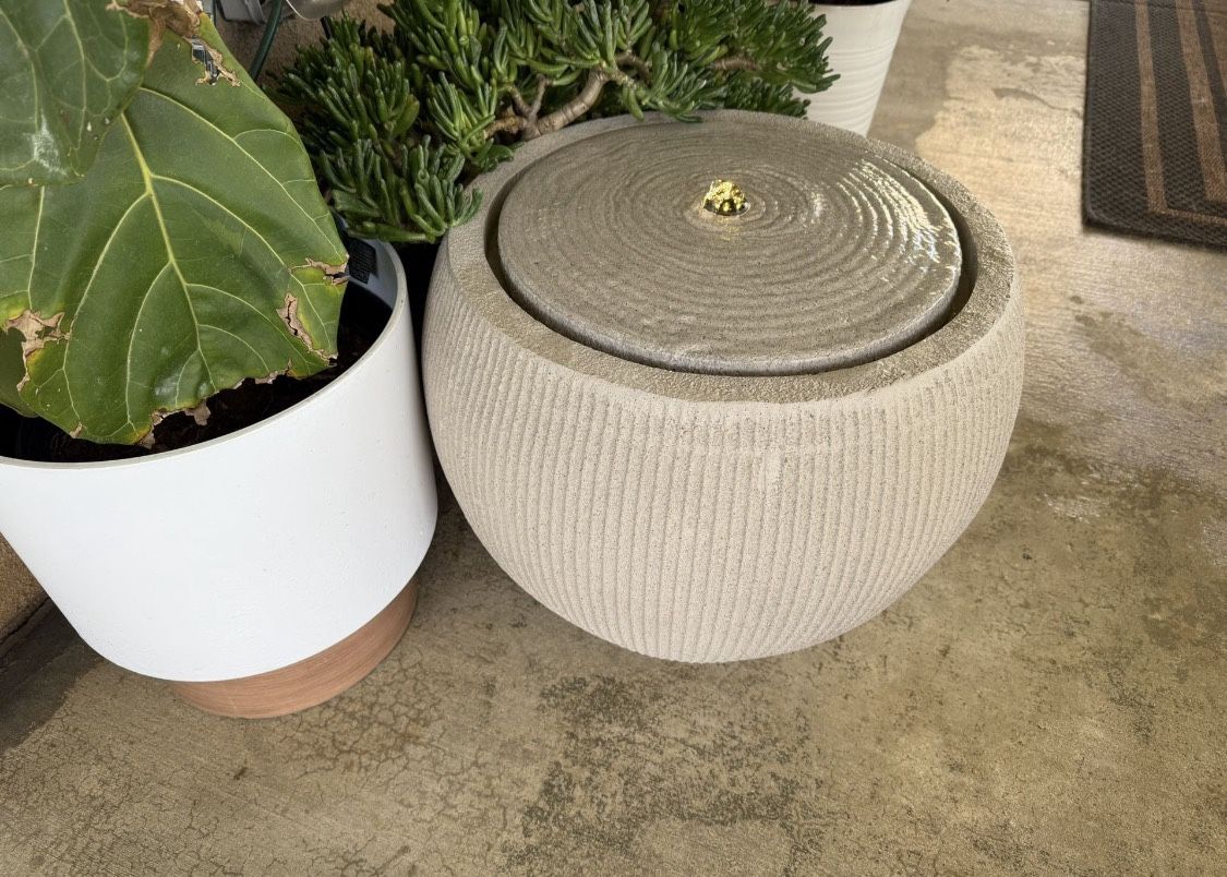 21" large Diameter 16.5” Tall Floor Fountain with LED Lighting - Beige/Neutral color, Cascading Water Effect Water Bubbler Quiet. Plugs In