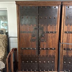 Chinese large Elmwood cabinet / Bar with old garden door