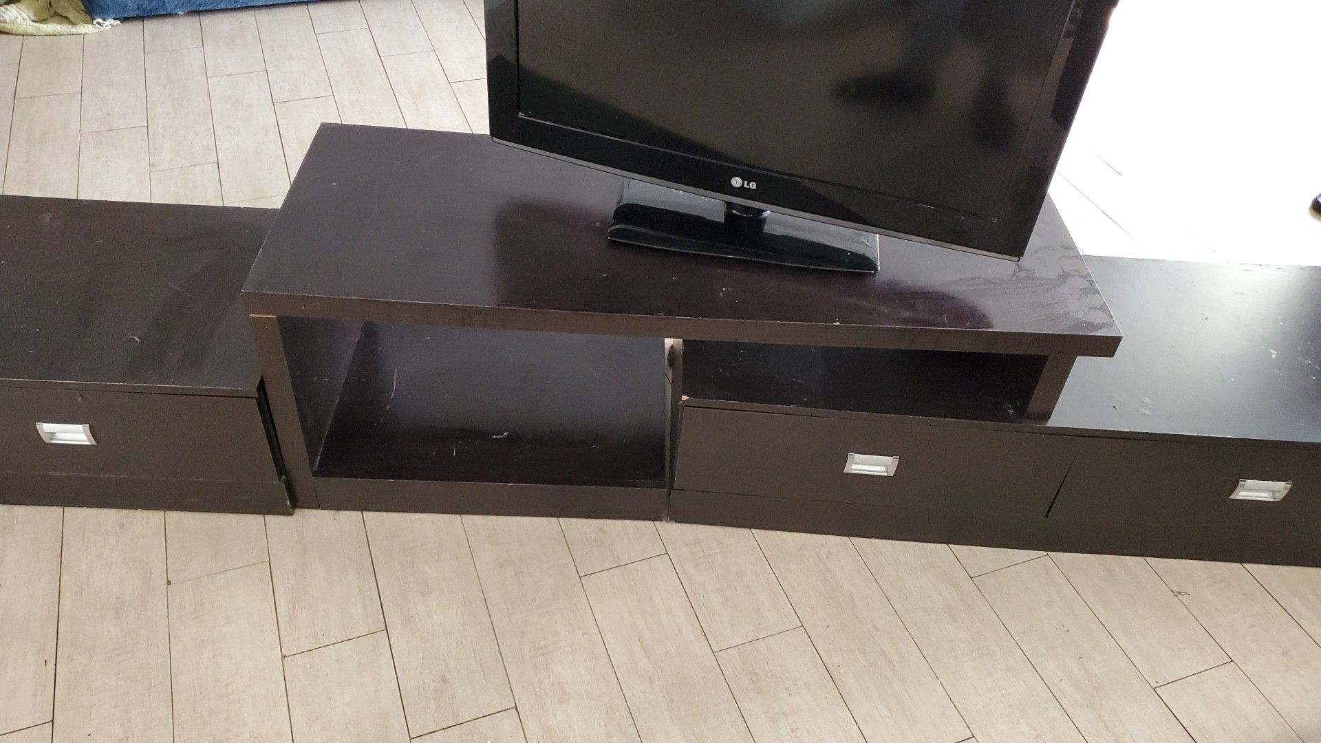 TV Stand with 36 inch LG tv
